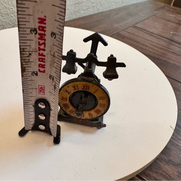 Vintage Mini Clock Die Cast Metal Bronze Pencil Sharpener 3" Hong Kong - Picture 5 of 6